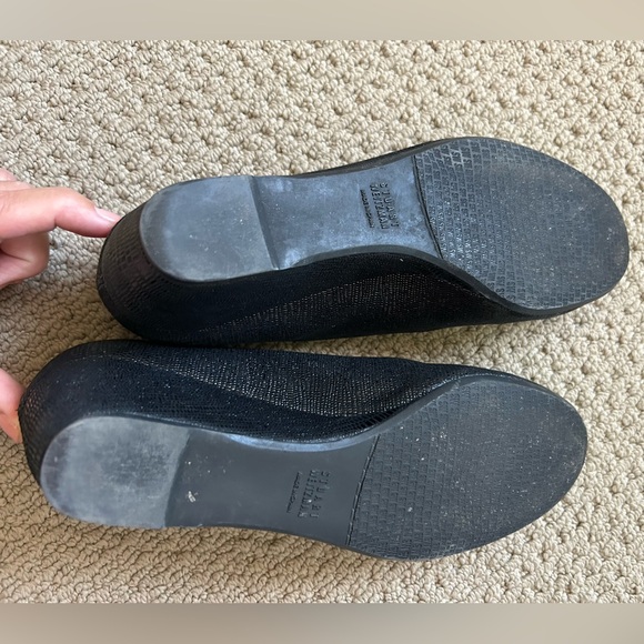 Textured Wedge Pumps, Size 8.5 by Stuart Weitzman - Picture 6 of 9